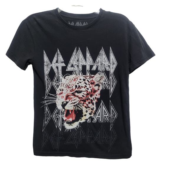 Def Leppard Tops - Def Leppard Women's Band Cheetah T Shirt XSmall